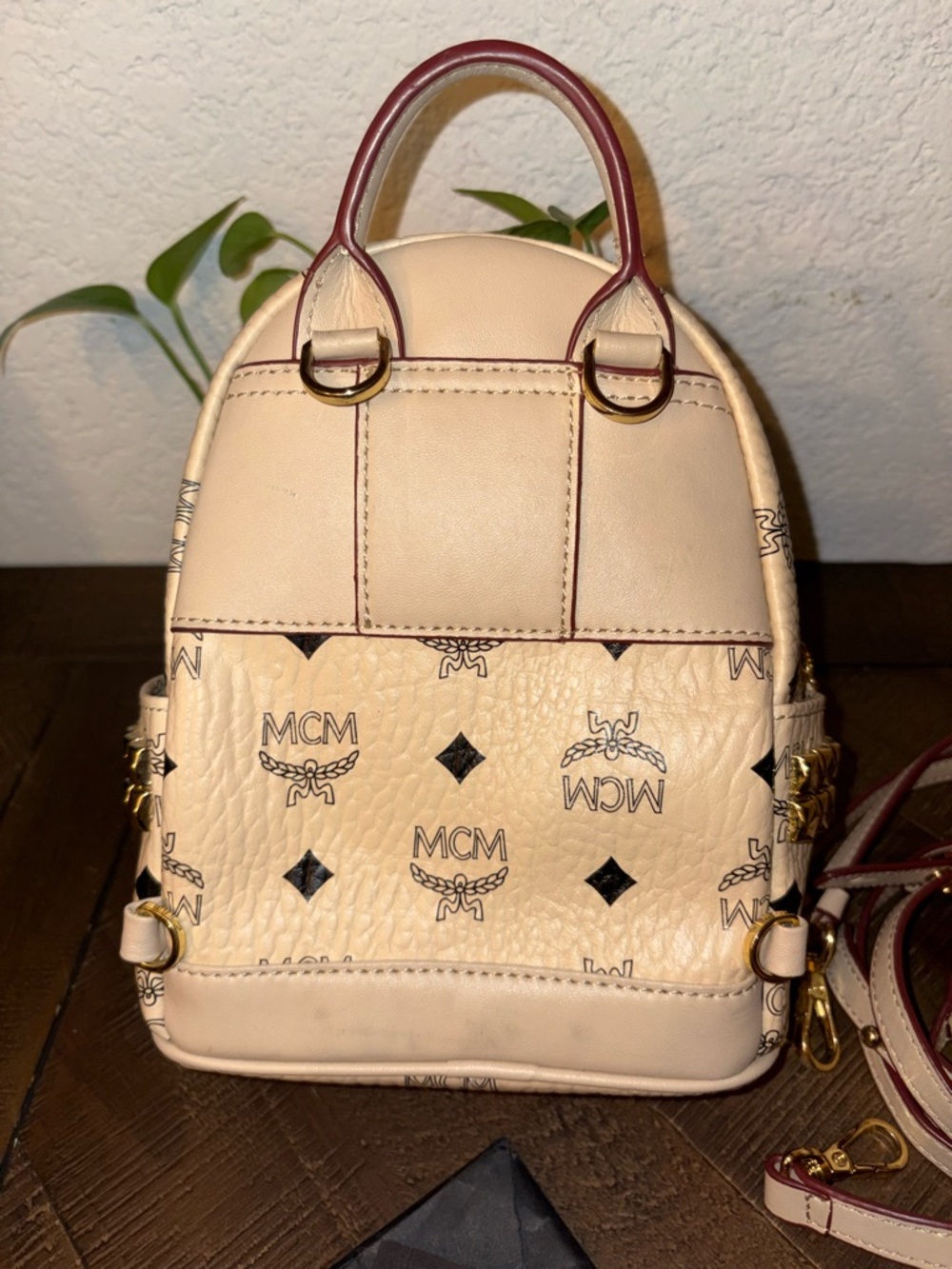 MCM Mini Stark Visetos Backpack Crossbody Bag LIKE NEW - Picture 4 of 13
